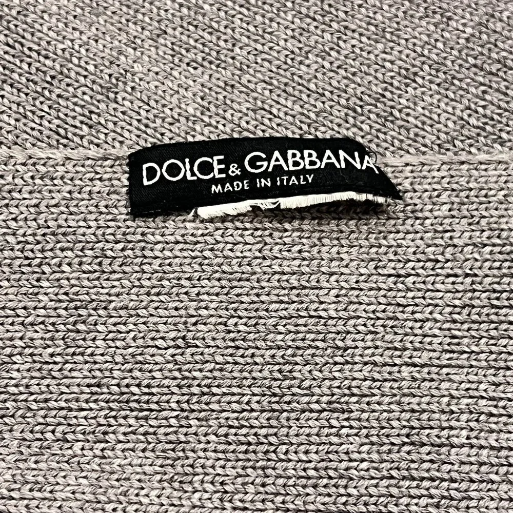Dolce & Gabbana Gray Knit Scarf Unisex